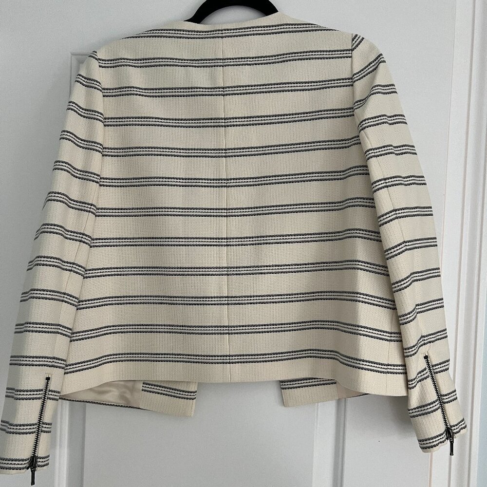 Pure Collection Lady Jacket - Picture 2 of 4